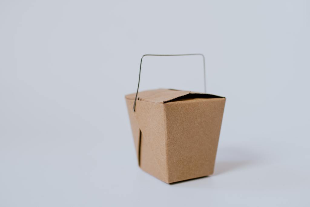 Image of brown cardboard takeout box. 